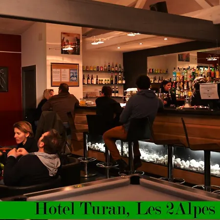 Turan Hotell
